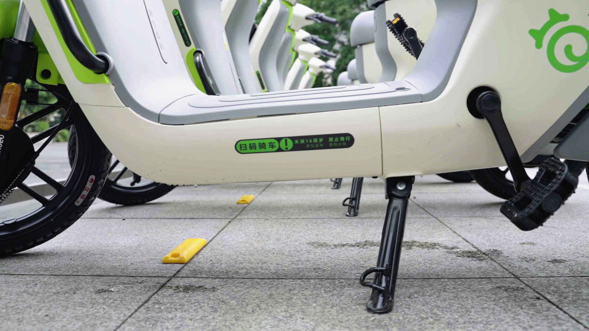 未滿16周歲禁止騎行共享電動(dòng)車(chē)